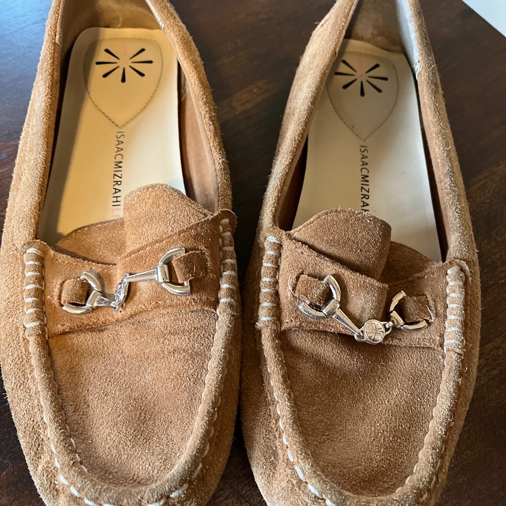 Isaac Mizrahi Women's Tan Loafers  Driving Slip-on With Buckle Front Size 8 1/2